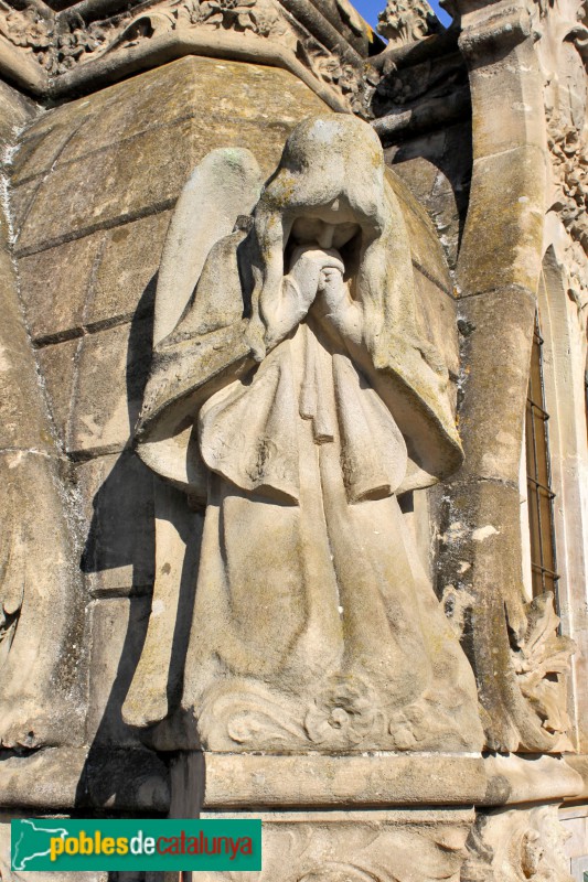 Lloret de Mar - Cementiri. Panteó Cabañas (Foto: Albert Esteves, 2011) Lloret de Mar - Cementiri. Panteó Cabañas