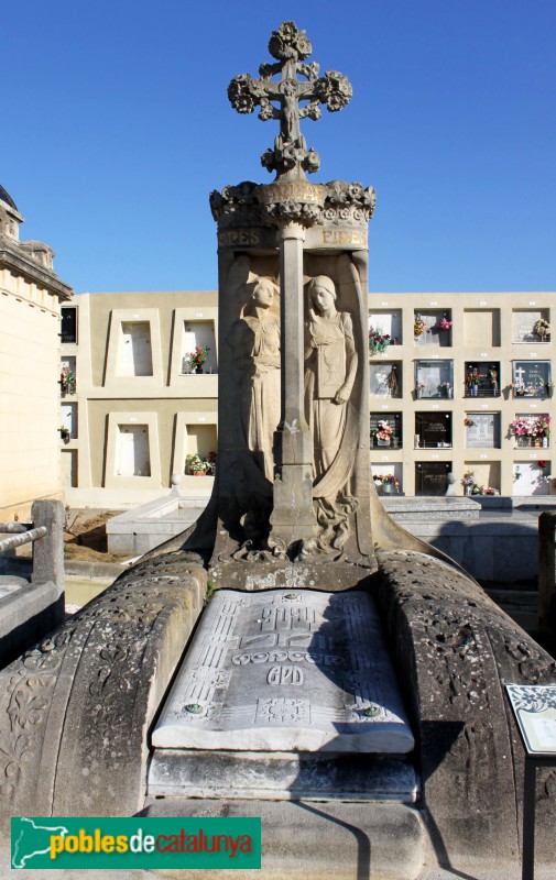 Lloret de Mar - Cementiri. Sepulcre Conill Aldrich (Bonaventura Conill, 1906) (Foto: Albert Esteves, 2011) Lloret de Mar - Cementiri. Sepulcre Conill Aldrich (Bonaventura Conill, 1906)