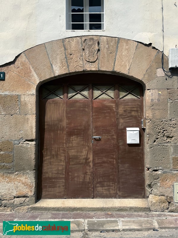 Artesa de Lleida - Carrer dels Gallart. Portal de 1764 (Foto: Albert Esteves, 2025) Artesa de Lleida - Carrer dels Gallart. Portal de 1764