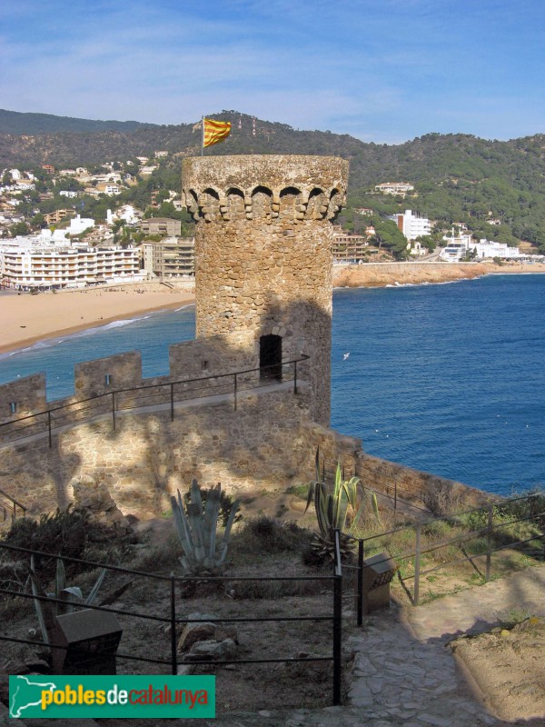 Tossa de Mar - Torre de Joanàs (Foto: Albert Esteves, 2011) Tossa de Mar - Torre de Joanàs