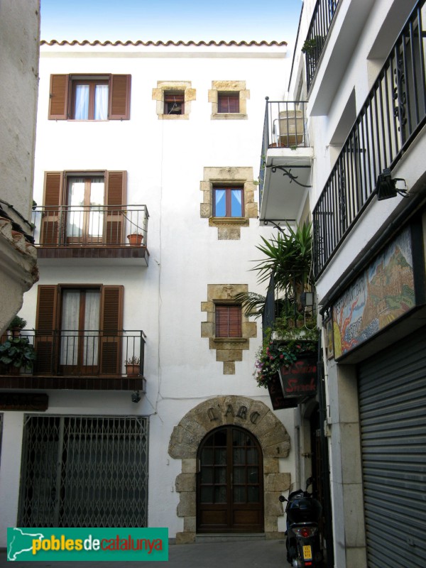 Tossa de Mar - Can Saura (Foto: Albert Esteves, 2011) Tossa de Mar - Can Saura