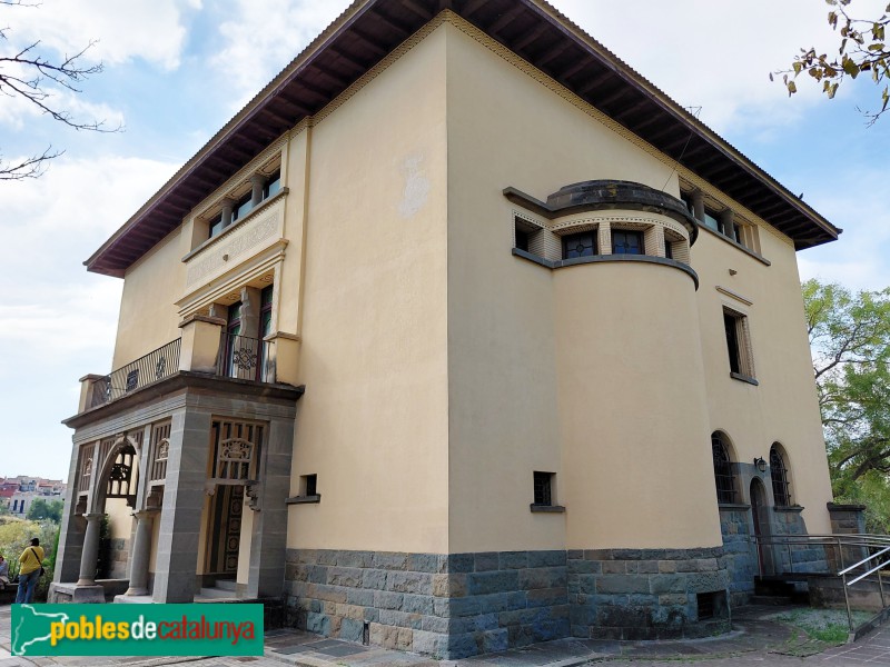 Santa Coloma de Gramenet - Recinte Torribera. La Torre (Casa del director)