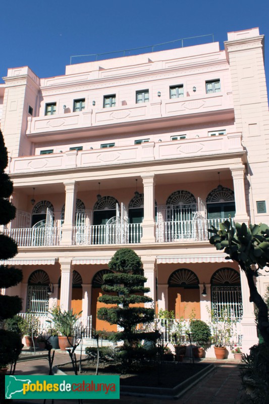 Lloret de Mar - Casa Guillemet (Hotel Guitart Rosa) (Foto: Albert Esteves, 2011) Lloret de Mar - Casa Guillemet (Hotel Guitart Rosa)