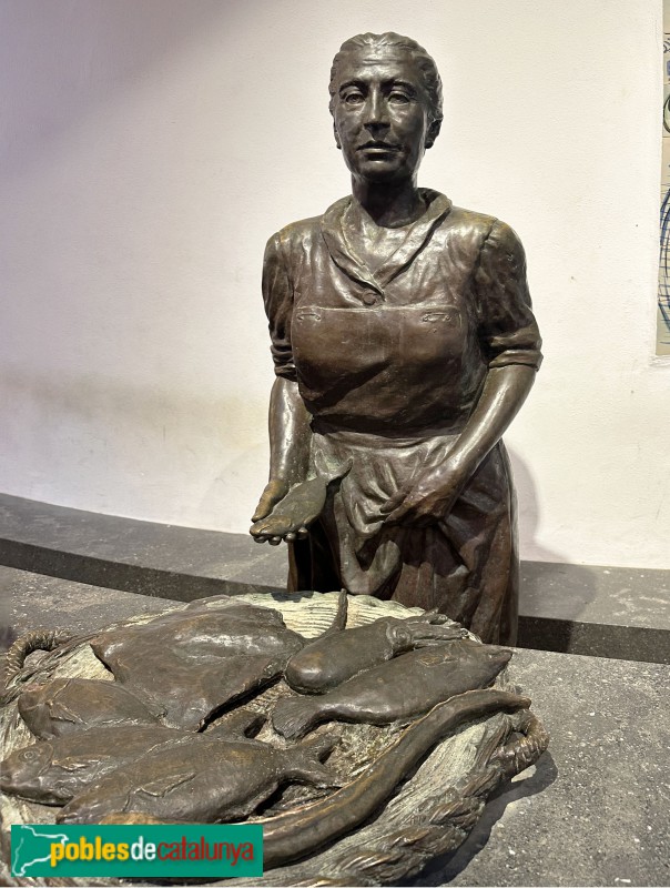 Tossa de Mar - Escultura <i>La Peixatera de Tossa</i>