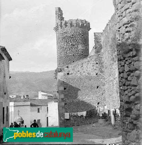Tossa de Mar - Torre de les Hores (Foto: Antoni Bartomeus -Arxiu Fotogràfic Centre Excursionista de Catalunya, 1905) Tossa de Mar - Torre de les Hores