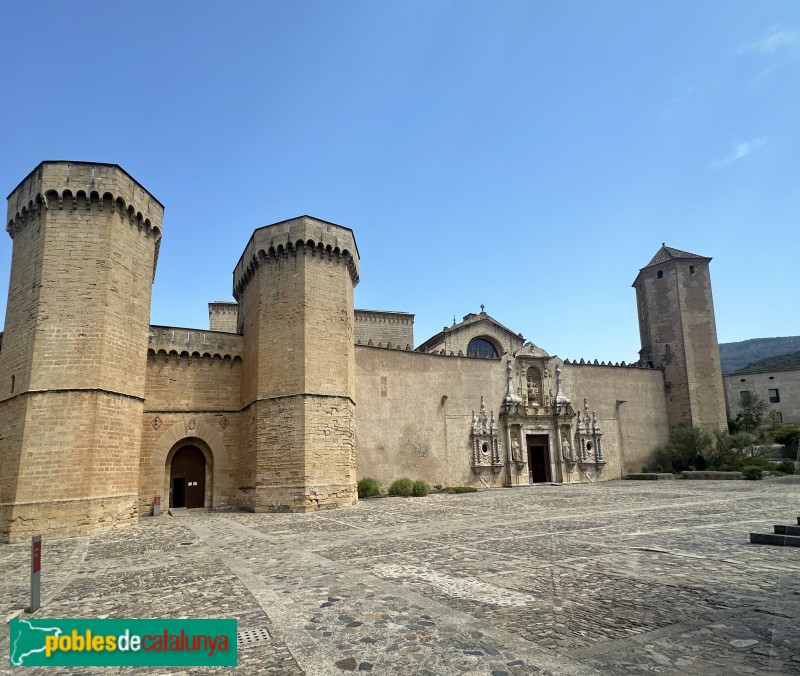 Monestir de Poblet - Porta Reial (Foto: Albert Esteves, 2025) Monestir de Poblet - Porta Reial