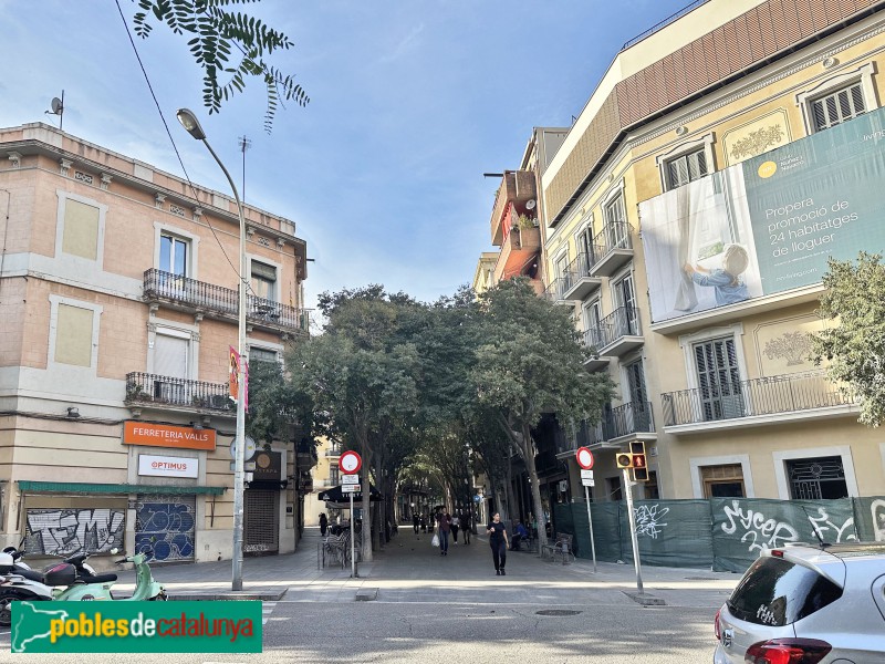 Barcelona - Carrer Rogent (Foto: Albert Esteves, 2025) Barcelona - Carrer Rogent