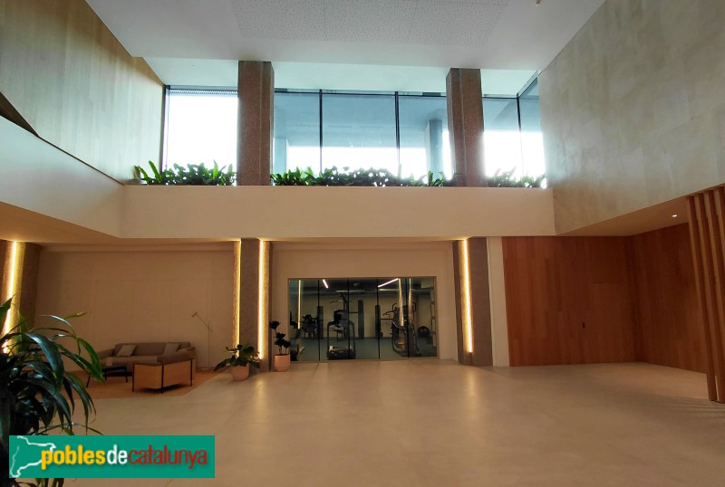 Barcelona - Edifici Estel (Foto: Sergi Suárez, 2025) Barcelona - Edifici Estel