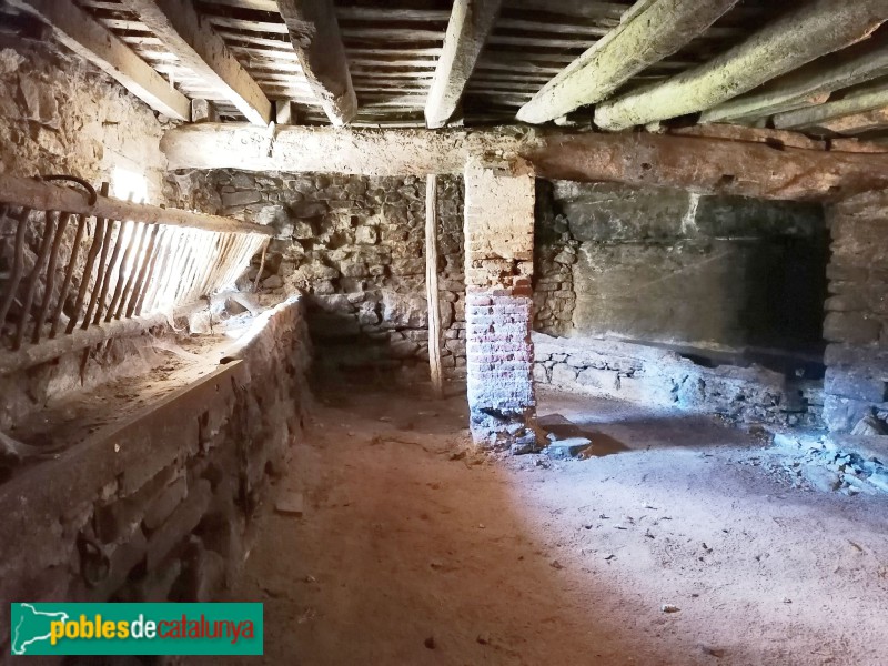 Castellcir - Mas d'Esplugues (Foto: Valentí Pons, 2025) Castellcir - Mas d'Esplugues