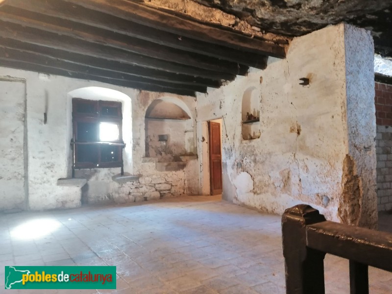 Castellcir - Mas d'Esplugues (Foto: Valentí Pons, 2025) Castellcir - Mas d'Esplugues