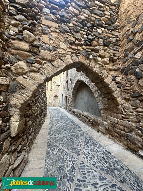 Montblanc - Carrer dels Jueus (Foto: Albert Esteves, 2025) Montblanc - Carrer dels Jueus