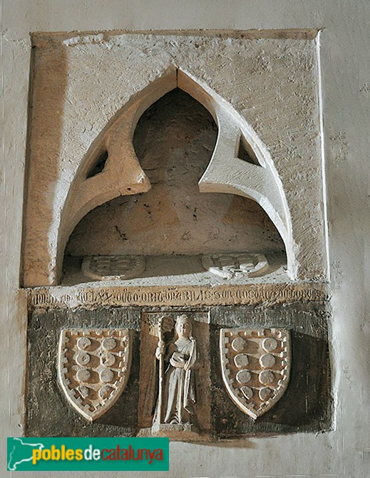 Montblanc - Santuari de la M.D. de la Serra. Ossari de Constança de Llobets (†1387) Montblanc - Santuari de la M.D. de la Serra. Ossari de Constança de Llobets (†1387)