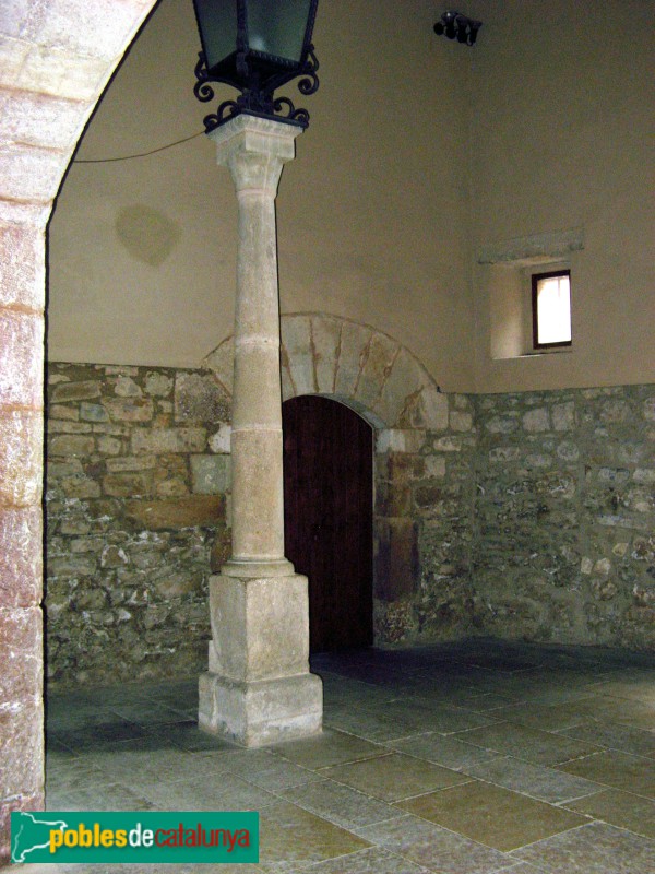Montblanc - Hospital de Santa Magdalena, interior del vestíbul