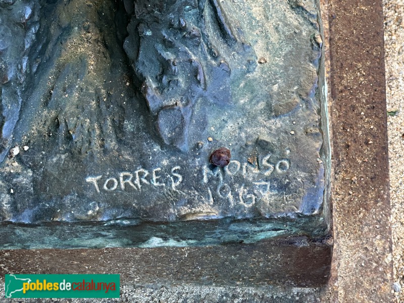 Girona - Escultura <i>La mamaroca</i>