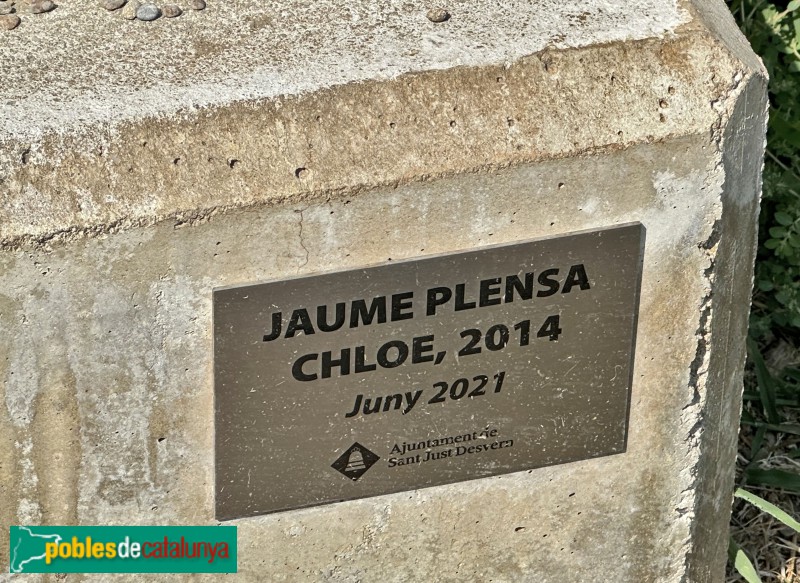 Sant Just Desvern - Escultura <i>Chloe</i>