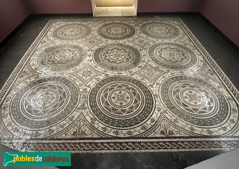 Museu Arqueològic de Catalunya- Segle IV dC. Procedent de Cal Ros de les Cabres (El Masnou)