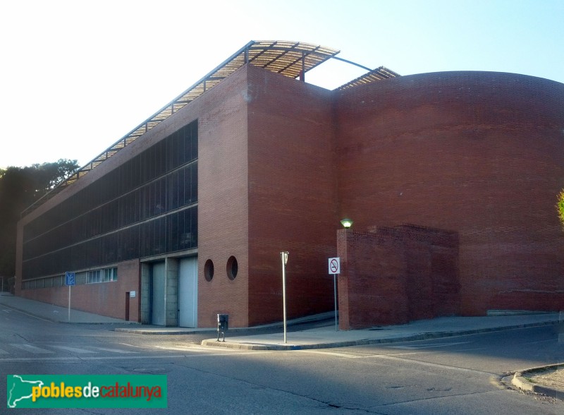 Girona - Edifici d'aparcament de l'Hospital Trueta