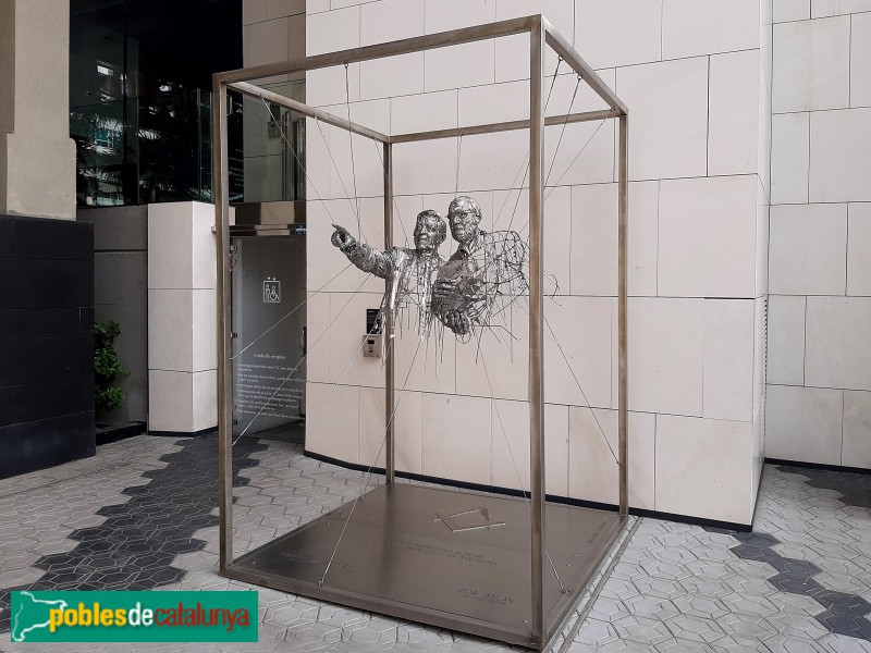 Barcelona - Escultura <i>Homenatge a Carlos Martínez & Jos Galán</i>