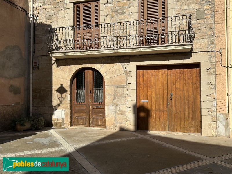 Puigverd de Lleida - Plaça de Catalunya o del Carbó