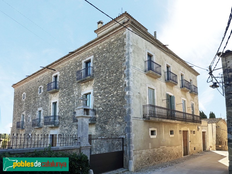 Viladasens - Ca l'Adroer