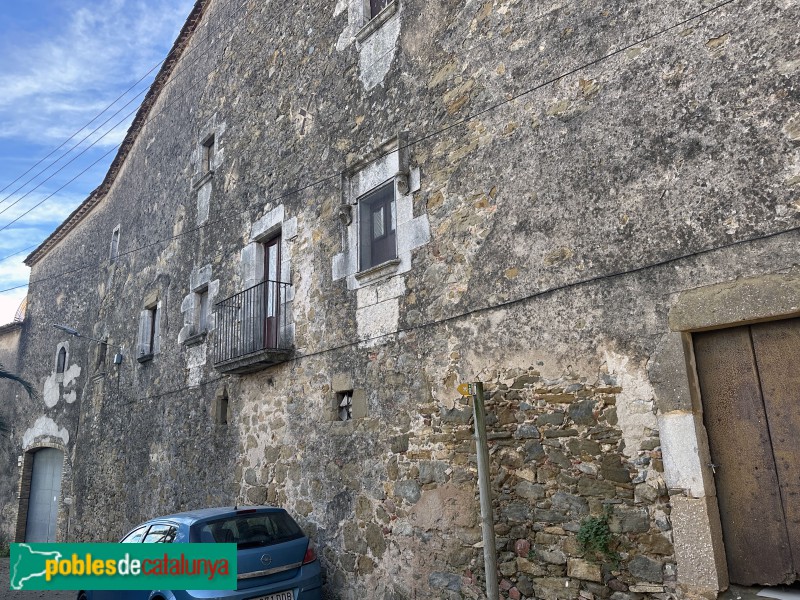 Sant Jordi Desvalls - Can Viladevall. Façana lateral