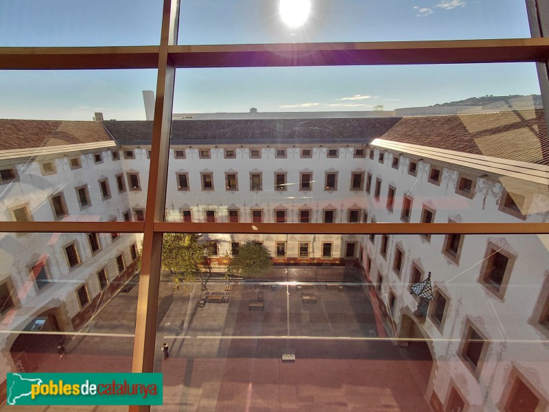 Bareclona - Pati de les Dones