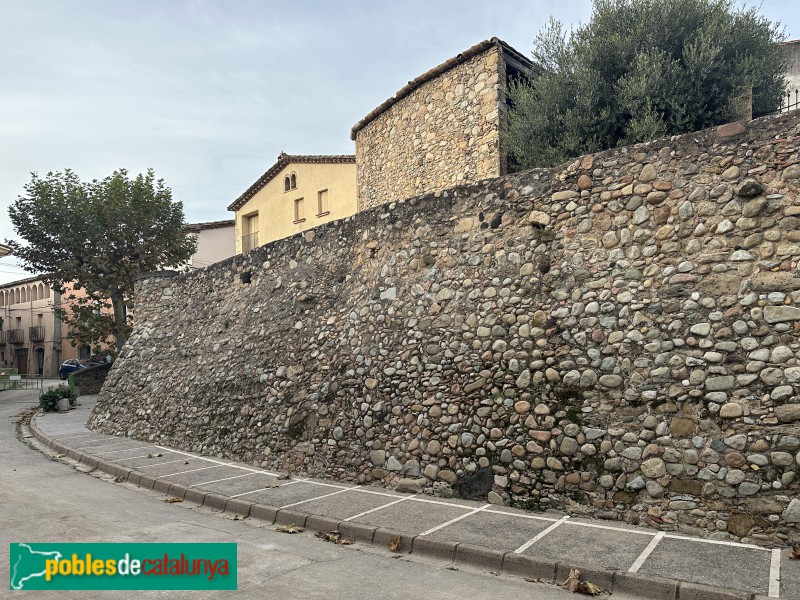 Cervià de Ter - Muralla