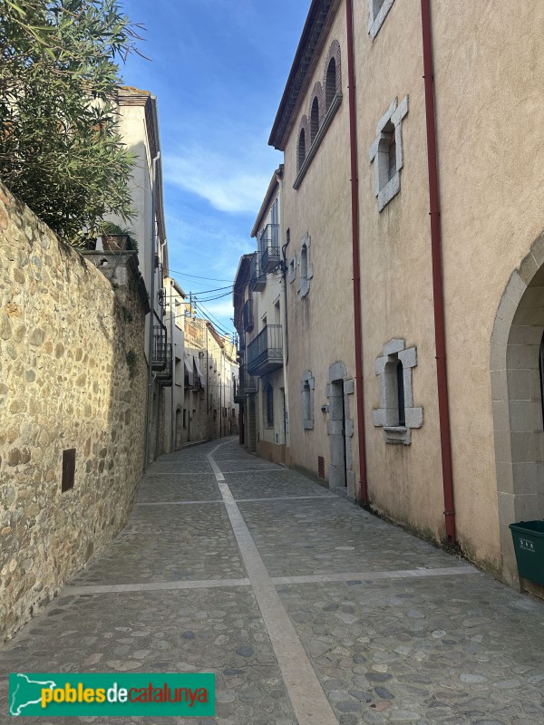 Cervià de Ter - Carrer de l'Hospital