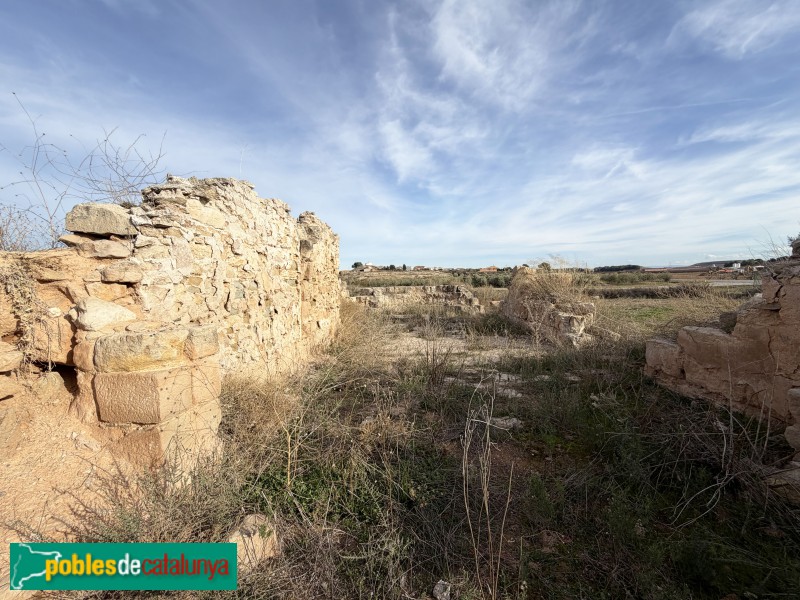 Sunyer - Restes de l'ermita de Sant Llúcia