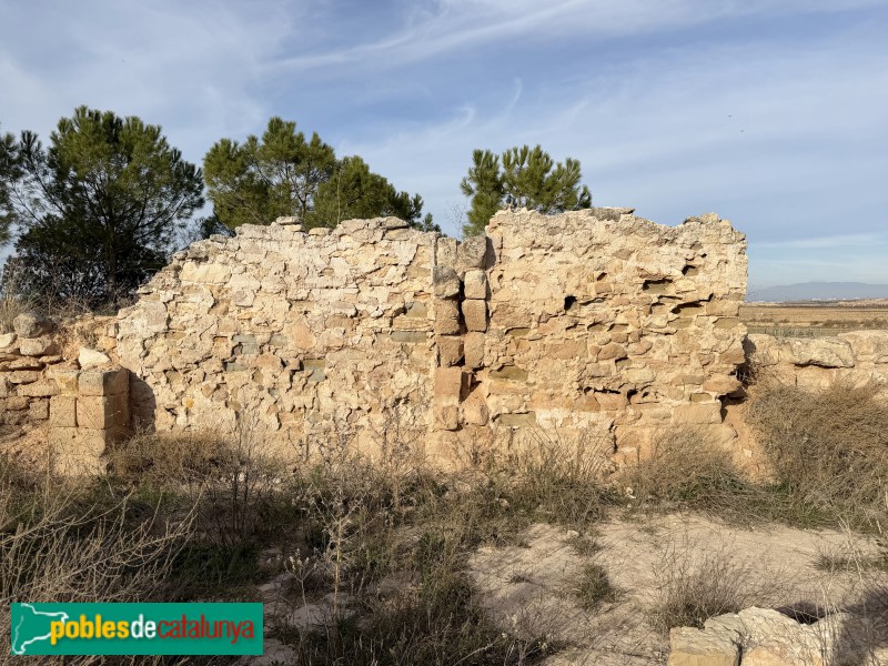 Sunyer - Restes de l'ermita de Sant Llúcia