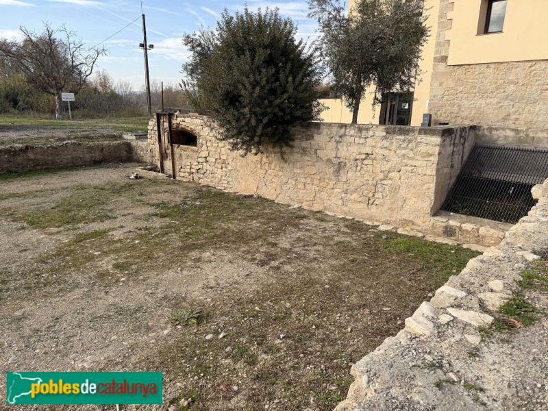 Torres de Segre - Molí de Torres. Antiga bassa