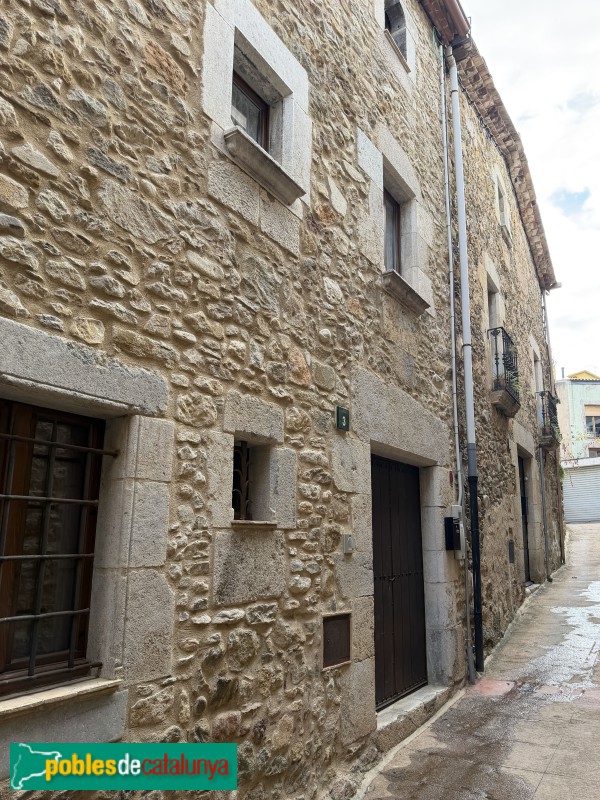 Celrà - Carrer de les Roques