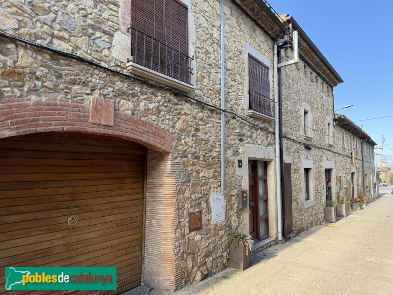 Celrà - Cases menestrals del carrer Verdaguer