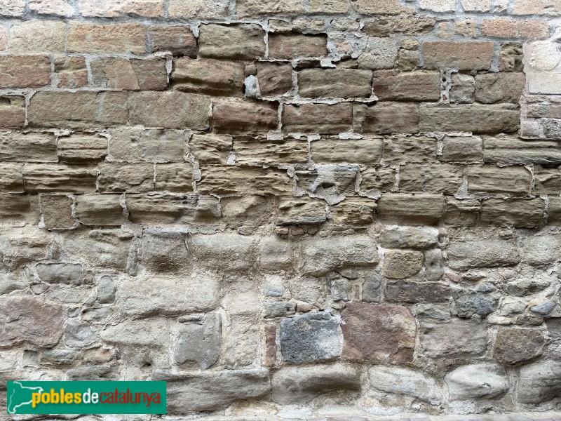 Torrefarrera - Església de la Santa Creu. Detall de l'aparell antic