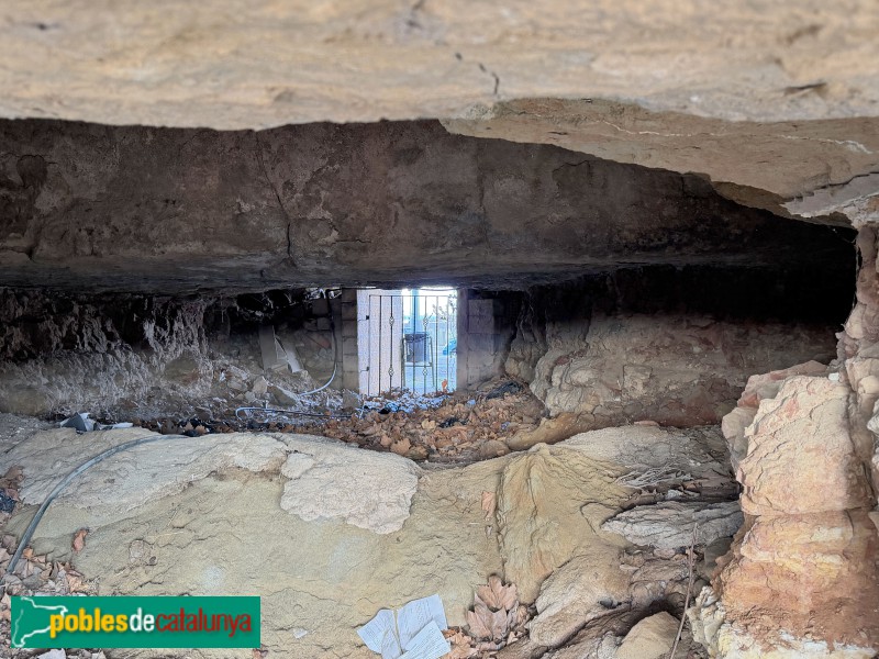 Torre-serona - Lo Calvari. Interior d'una sitja