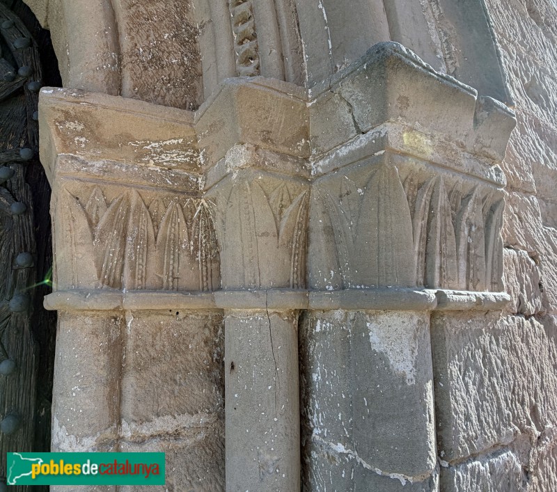 Torrebesses - Església de Sant Salvador. Portada
