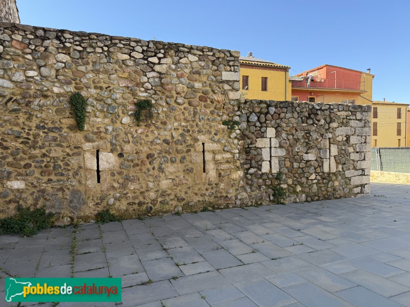 Bordils - Castell de Bordils (Can Xapa) (Foto: Albert Esteves, 2026) Bordils - Castell de Bordils (Can Xapa)