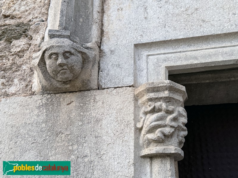 Sant Julià de Ramis - Església dels Sants Metges. Porta renaixentista