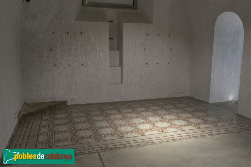 Castell de Sant Julià de Ramis (Foto: Raül Costal -invarquit.cultura.gencat.cat-, 2023) Castell de Sant Julià de Ramis