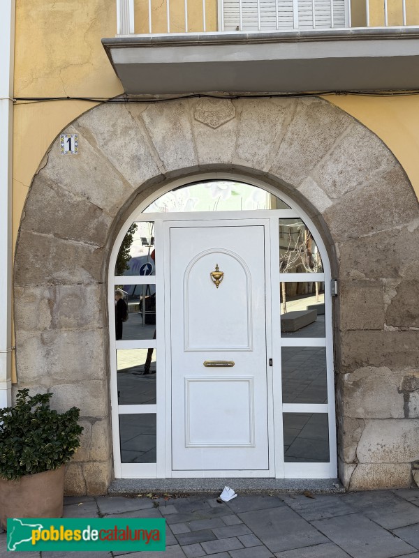 Aitona - Portal de 1636