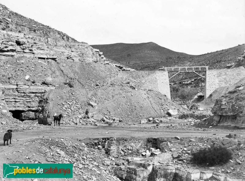 La Granja d'Escarp - Conjunt de la fàbrica de ciment