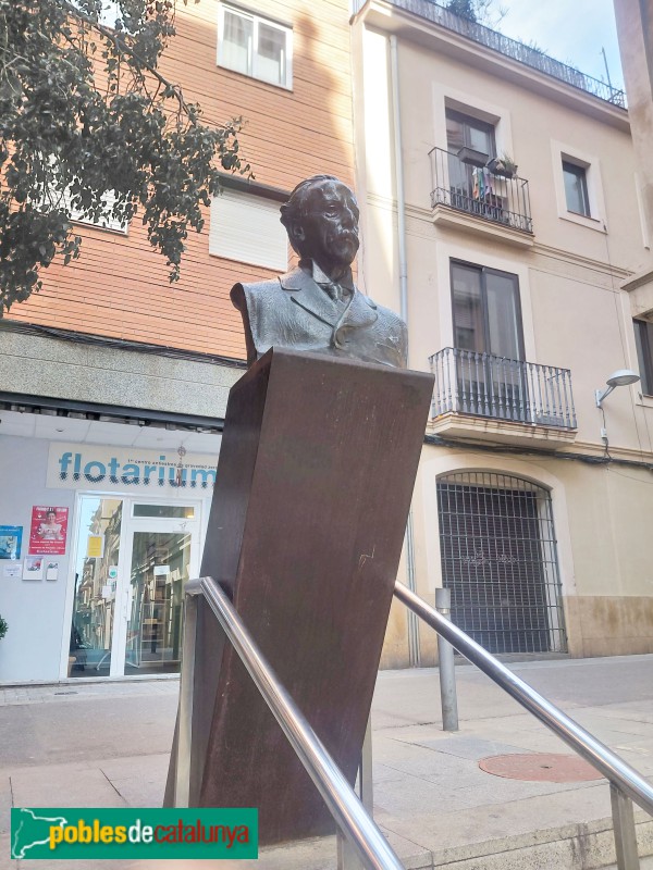 Barcelona - Bust de Narcís Oller