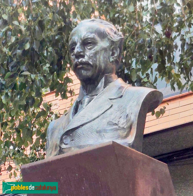 Barcelona - Bust de Narcís Oller