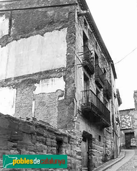 Almenar - Cal Tonot, abans de l'enderroc dels pisos superiors