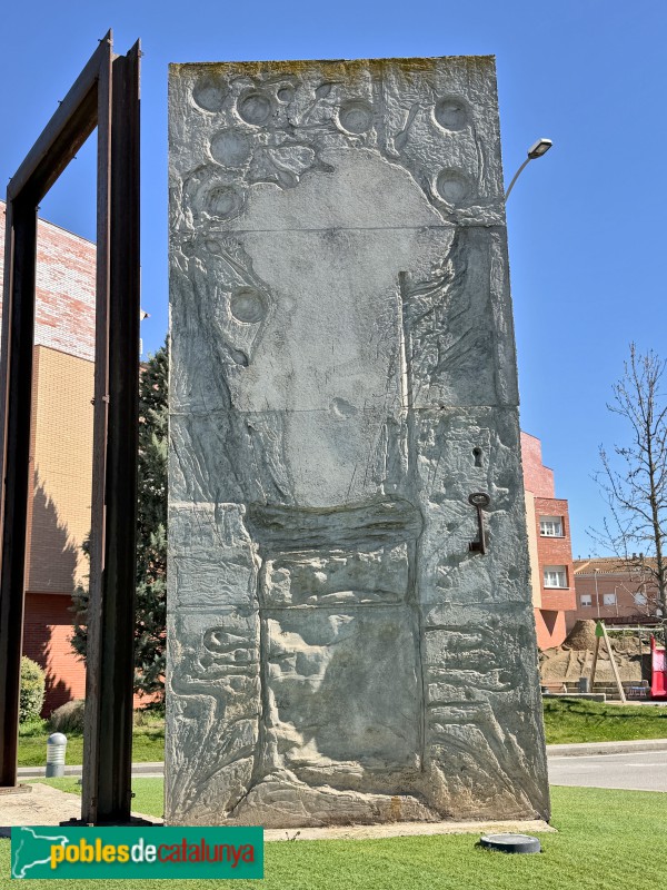 Almacelles - Escultura <i>Porta de Ventafarines</i>