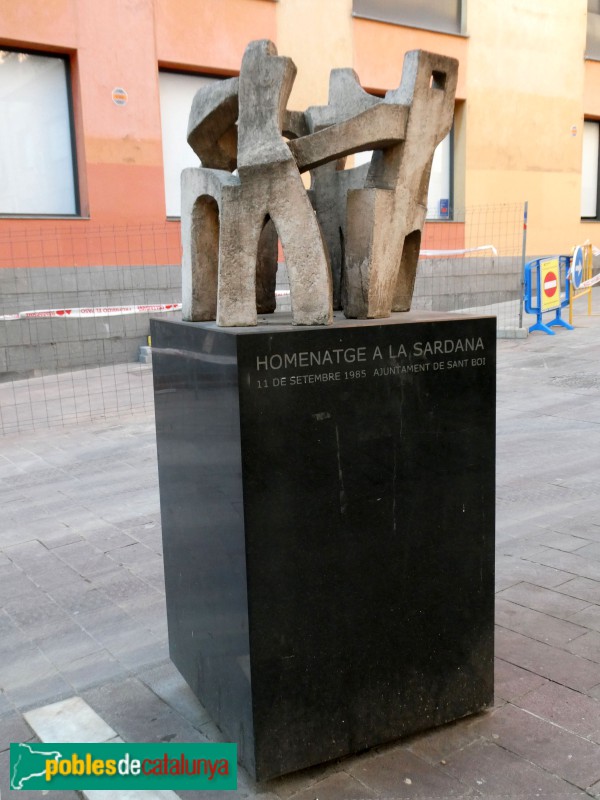 Sant Boi de Llobregat - Escultura Homenatge a la sardana