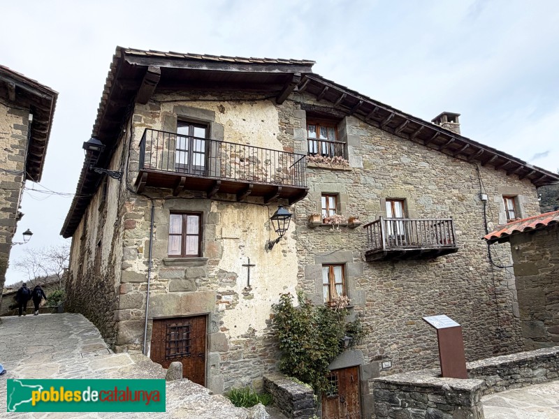 Rupit - Plaça dels Cavallers