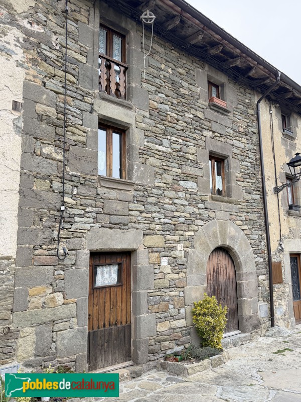 Rupit - Carrer del Coll del Castell