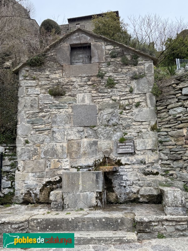 Rupit - Font vella de Can Maiol