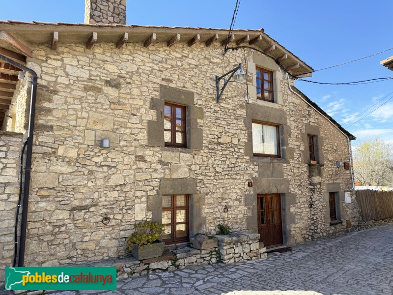 Tavertet - Carrer de Dalt. Cal Pelat